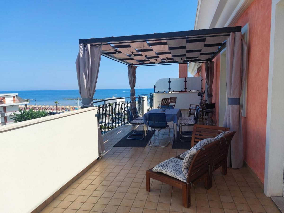 Penthouse On The Adriatic Sea Lejlighed Martinsicuro Eksteriør billede